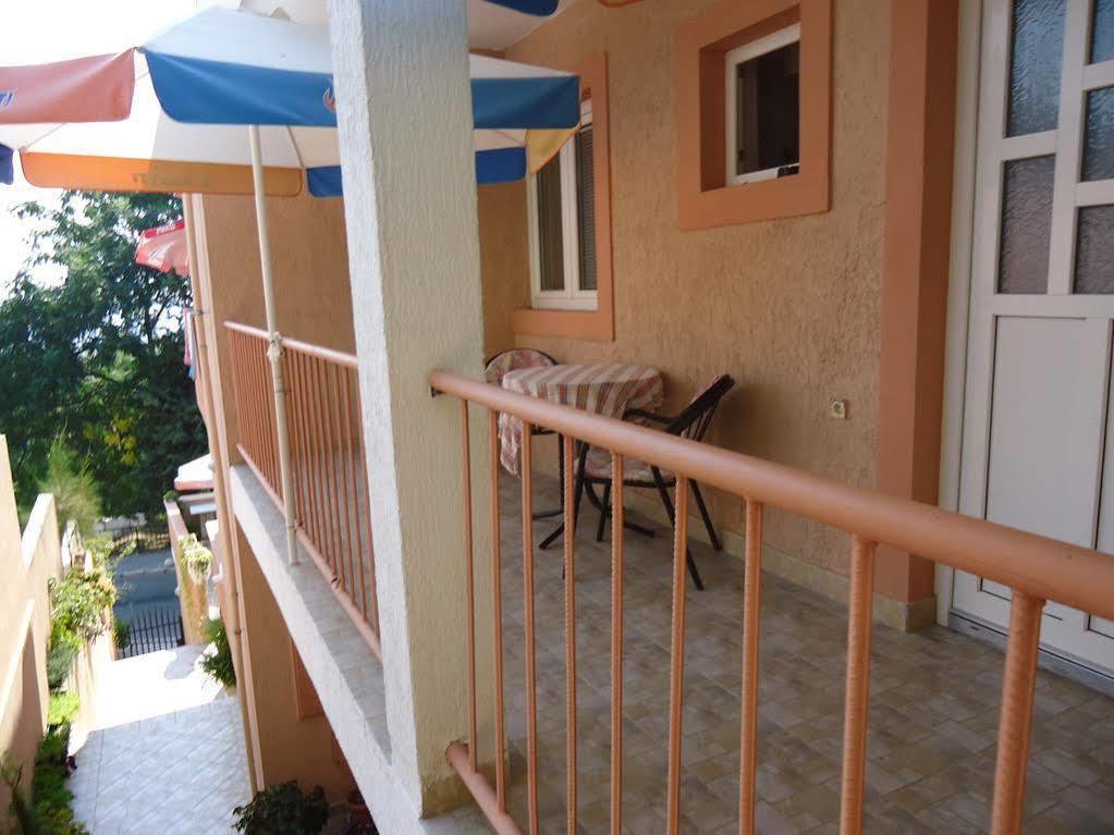 Apartments Villa Micunovic Herceg Novi Bagian luar foto